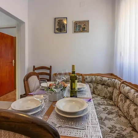 Apartment Brana *