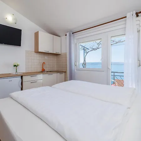 Apartment Brana *