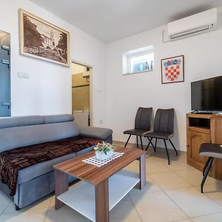 Apartment Brana Dramalj