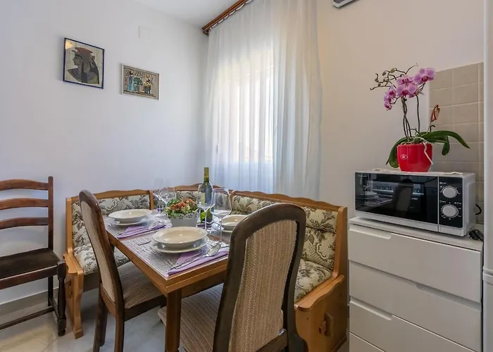 Brana Apartman *
