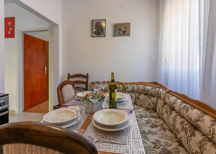 Apartment Brana *